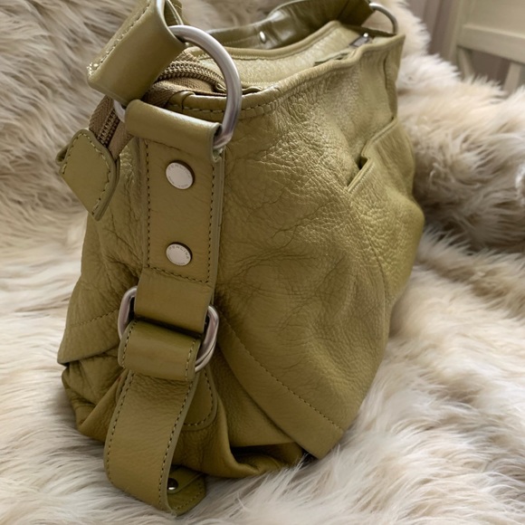 Perlina hobo bag in easy-carry design - Picture 3 of 9